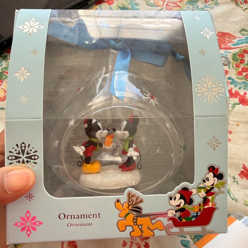 Disney ornament giveaway - Picture 2 of 2